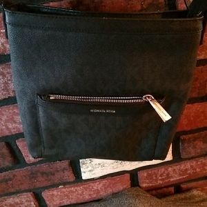 Michael Kors NWT Crossbody Blk 9X10